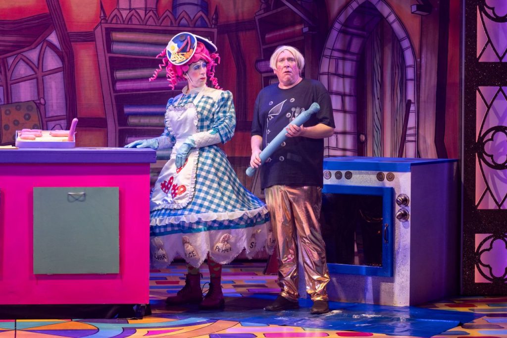 Steven Blakeley as Sarah The Cook and Kevin Cruise as Idle Jack in the pantomime kitchen