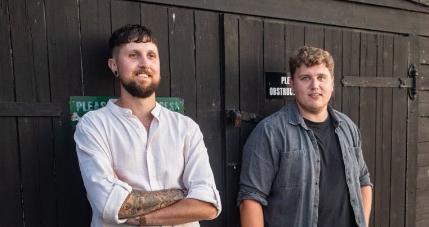 A duo described as young, new and exciting, the Wilswood Buoys will be making their Reading debut when they come to The Face Bar next week