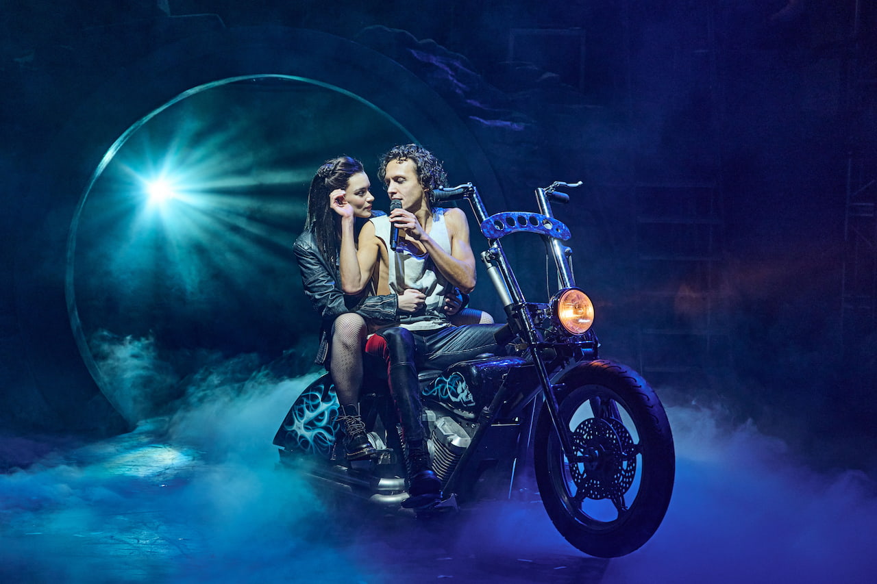 Katie Tonkinson as Raven & Glenn Adamson as Strat in BAT OUT OF HELL Picture: Chris Davis Studio