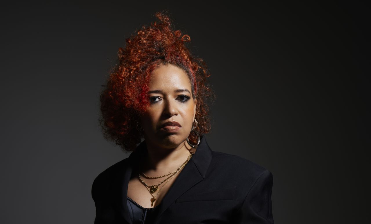 Paula Varjack head and shoulders Nine Sixteenths by Christa Holka 154 crop med