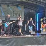 A band performing at Bracknell Beer Festival 2025